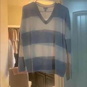 Old navy sweater